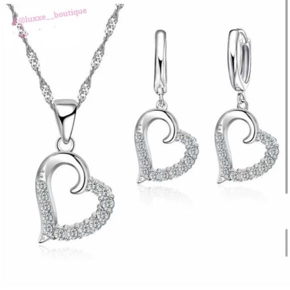 New! 925 Silver Diamond Heart Necklace And Earrings Set - Picture 2 of 2